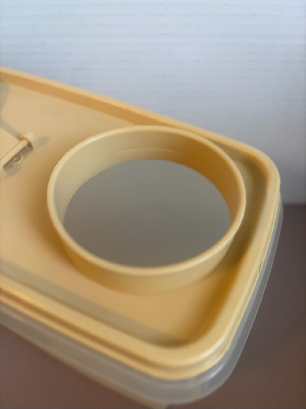 Tupperware Cream Storage Container with Yellow Lid - Picture 4 of 9